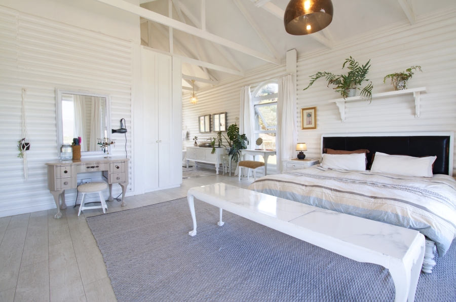 To Let 5 Bedroom Property for Rent in San Michel Western Cape